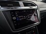 Volkswagen Tiguan Allspace 1.5 TSI 150 pk R-Line Business 7pers. 7-DSG | Wegklapbare Trekhaak | Stoel/stuur verwarming | Achteruitrijcamera |