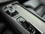 Volvo XC90 2.0 T8 Recharge AWD Ultimate Dark | Luchtvering | Trekhaak | Bowers & Wilkins | Stoel verwarming + Massage | Getint glas | Standkachel | 22 inch LM