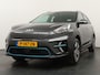 Kia Niro EV e-Niro DynamicLine 64 kWh - SOH 97,4% - Apple CarPlay/Android Auto - Navigatie - Achteruitrijcamera - Parkeersensoren - Fabrieksgarantie tot 07-2029