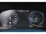 Volvo XC40 T5 Recharge Ultimate Bright - Panorama/schuifdak - IntelliSafe Assist & Surround - 360º Camera - Harman/Kardon audio - Verwarmde voorstoelen & stuur - Parkeersensoren voor & achter - Elektr. bedienb. voorstoelen met geheugen links - Draadloze tel. lader - Extra getint glas - 19' LMV