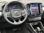 Volvo XC40 2.0 B4 Plus Dark | Trekhaak | Adaptive cruise control | Voorruitverwarming | Dode hoek detectie BLIS | 19" velgen | Harman Kardon audio |