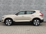 Volvo XC40 2.0 B4 Plus Dark | Trekhaak | Adaptive cruise control | Voorruitverwarming | Dode hoek detectie BLIS | 19" velgen | Harman Kardon audio |