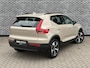 Volvo XC40 2.0 B4 Plus Dark | Trekhaak | Adaptive cruise control | Voorruitverwarming | Dode hoek detectie BLIS | 19" velgen | Harman Kardon audio |