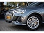 Audi Q3 45 TFSI e S edition ,Trekhaak, S-Line, Achteruitrijcamera, Stoelverwarming,