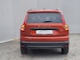 Dacia Jogger 1.6 Hybrid 140 Extreme 7p. Automaat / 7- persoons / Pack Assist / Achteruitrijcamera / Verwarmde voorstoelen / Automatische airco