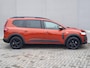 Dacia Jogger 1.6 Hybrid 140 Extreme 7p. Automaat / 7- persoons / Pack Assist / Achteruitrijcamera / Verwarmde voorstoelen / Automatische airco