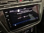 Volkswagen Tiguan 2.0 TSI 4Motion Highline Business R / Pano / Virtual / CarPlay / Trekhaak