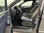 Volkswagen Tiguan 2.0 TSI 4Motion Highline Business R / Pano / Virtual / CarPlay / Trekhaak