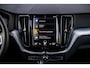 Volvo XC60 2.0 T5 Momentum | Trekhaak | Lederen bekleding | Elektrisch verstelbare bestuurdersstoel met memory | Voorstoelen verwarmd | Keyless entry | Full-led koplampen | Sportstoelen |