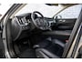 Volvo XC60 2.0 T5 Momentum | Trekhaak | Lederen bekleding | Elektrisch verstelbare bestuurdersstoel met memory | Voorstoelen verwarmd | Keyless entry | Full-led koplampen | Sportstoelen |