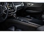 Volvo XC60 2.0 T5 Momentum | Trekhaak | Lederen bekleding | Elektrisch verstelbare bestuurdersstoel met memory | Voorstoelen verwarmd | Keyless entry | Full-led koplampen | Sportstoelen |