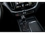 Volvo XC60 2.0 T5 Momentum | Trekhaak | Lederen bekleding | Elektrisch verstelbare bestuurdersstoel met memory | Voorstoelen verwarmd | Keyless entry | Full-led koplampen | Sportstoelen |