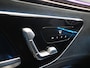 Mercedes-Benz EQE 300 AMG Line 89 kWh | Sfeerverlichting | Panoramadak | Rode gordels | Memory |