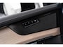 Volvo XC90 Plug-in Hybrid T8 AWD Ultra Dark | Facelift | Luchtvering | Panoramadak | Gelamineerde Zijruiten | 360 Camera | LED Matrix Koplampen | Adaptive Cruise Control | Dodehoekdetectie BLIS | Harman Kardon Audio | Elektrische achterklep | 7 zitplaatsen |