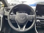 Toyota RAV4 2.5 Hybrid AWD Bi-tone Trekhaak, stoel- & stuurverwarming, keyless, achteruitrij camera, parkeersensoren v&a, navigatie Apple CarPlay/Android Auto