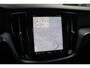 Volvo V60 T6 350PK Plug-in hybrid AWD Plus Dark | Adaptive Cruise & Pilot Assist | Premium Harman/Kardon Audio | Semi Elektr. Trekhaak | 360 Camera | Nappa/Open Grid Bekleding | Stoel & Stuurverwarming |