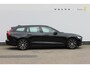 Volvo V60 T6 350PK Autm. Plug-in hybrid AWD Plus Dark Long Range / Google infotainment / Semi elekrisch wegklapbare trekhaak / Verwarmbare voorruit / Elektrisch bedienbare voorstoelen met geheugen / Verwarmbare voorstoelen