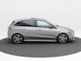 Mercedes-Benz B-klasse 180 AMG Line 136 Pk Automaat | Panorama Dak | Camera | Adaptive Cruise | Privacy Glass | LED | Navigatiesysteem | 19 Inch | 32.920 Km