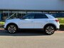 Volkswagen T-Roc 1.5 TSI 150pk DSG Sport / APP.Connect / PANODAK / 19" LMV / Afneemb. Trekhaak