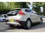 Volvo V40 Cross Country 1.5 T3 Polar+ Luxury Automaat | NL-AUTO! | DEALER OH! | FULL OPTION! | PANODAK | LEDER | AFN. TREKHAAK | CAMERA | STOELVERWARMING | NAVI | CLIMA | CRUISE | PARK SENS V+A | PRACHTIGE STAAT!