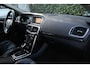 Volvo V40 Cross Country 1.5 T3 Polar+ Luxury Automaat | NL-AUTO! | DEALER OH! | FULL OPTION! | PANODAK | LEDER | AFN. TREKHAAK | CAMERA | STOELVERWARMING | NAVI | CLIMA | CRUISE | PARK SENS V+A | PRACHTIGE STAAT!