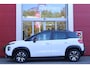 Citroën C3 Aircross 1.2 110PK C-SERIES | NAVIGATIE | APPLE CARPLAY/ANDROID AUTO | LICHTMETALEN VELGEN | CRUISE CONTROL | DAB+ RADIO | CLIMATE CONTROL | PARKEER SENSOREN ACHTER | ZWART DAK |