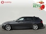 BMW 3-Serie Touring 318i High Executive M-Sport Trekhaak Apple CarPlay | Achteruitrijcamera | HIFI | Leer | DAB Audio