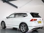 Volkswagen Tiguan Allspace 1.5 TSI R-line, 7-Persoons, Trekhaak draaibaar, Panorama dak, ACC, Virtual Cockpit, Apple Carplay/Android Auto, Alcantara