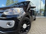 Volkswagen Up! 1.0 cross up! BlueMotion - Navi - Winterpakket - Airco - Org.NL