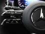 Mercedes-Benz A-klasse 180 Business Solution AMG | Premium Plus | Panoramaschuifdak | Nightpakket | 19"Multispaak AMG velgen | Stoelverwarming |  360° camera | Head-up display |