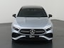 Mercedes-Benz A-klasse 180 Business Solution AMG | Night | Panoramaschuifdak | Head-Up | MULTIBEAM LED | Dodehoekassistent | 19 inch AMG-velgen |
