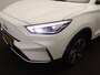 MG ZS EV Long Range Luxury 70 kWh | 360° camera | Leatherette bekleding | Panoramisch schuif/kanteldak | MG I-Smart | Apple Carplay | Stoelverwarming | Draadloos laden | Electrische Bestuurderstoel