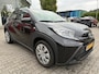 Toyota Aygo X PLAY APPLE/ANDROID AIRCO AD-CRUISE CAMERA DAB+ NL-AUTO