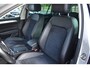 Volkswagen Passat Variant 1.4 TSI Highline Business R Automaat / Navigatie / Camera / 17" LM / Carplay / Clima / Stoelverw.