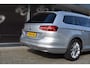 Volkswagen Passat Variant 1.4 TSI Highline Business R Automaat / Navigatie / Camera / 17" LM / Carplay / Clima / Stoelverw.