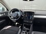 Volvo XC40 2.0 T4 Momentum | Camera | Stoelverwarming | Trekhaak | Keyless | 4 Cilinder | Parkeersensoren voor + achter |