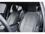 Volvo XC40 B4 Plus Dark | Verwarmbare Voorstoelen en Stuurwiel | Semi-Elektrische Trekhaak | Verwarmbare Voorruit | Premium Audio by Harman Kardon | Adaptieve Cruise Control | Park Assist