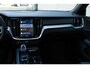 Volvo V60 T6 Plug-in hybrid AWD Plus Dark | Trekhaak | Rondom zichtcamera | Verwarmbare voorruit | Verwarmbare voorstoelen, achterbank en stuurwiel | Premium audio by Harman Kardon | Keyless |