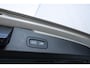 Volvo V60 T6 Plug-in hybrid AWD Plus Dark | Trekhaak | Rondom zichtcamera | Verwarmbare voorruit | Verwarmbare voorstoelen, achterbank en stuurwiel | Premium audio by Harman Kardon | Keyless |