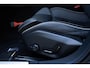 Volvo V60 T6 Plug-in hybrid AWD Plus Dark | Trekhaak | Rondom zichtcamera | Verwarmbare voorruit | Verwarmbare voorstoelen, achterbank en stuurwiel | Premium audio by Harman Kardon | Keyless |