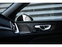 Volvo V60 T6 Plug-in hybrid AWD Plus Dark | Trekhaak | Rondom zichtcamera | Verwarmbare voorruit | Verwarmbare voorstoelen, achterbank en stuurwiel | Premium audio by Harman Kardon | Keyless |