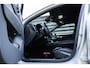 Volvo V60 T6 Plug-in hybrid AWD Plus Dark | Trekhaak | Rondom zichtcamera | Verwarmbare voorruit | Verwarmbare voorstoelen, achterbank en stuurwiel | Premium audio by Harman Kardon | Keyless |