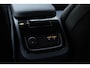 Volvo V60 T6 Plug-in hybrid AWD Plus Dark | Trekhaak | Rondom zichtcamera | Verwarmbare voorruit | Verwarmbare voorstoelen, achterbank en stuurwiel | Premium audio by Harman Kardon | Keyless |