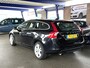 Volvo V60 1.6 T3 Momentum Clima | Cruise | Navi | PDC | Leer.