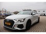 Audi A3 Limousine 30 TFSI S edition 1e Eigenaar | NL-Auto | Dealer Onderh | PANO | BTW | Maxton | Matrix LED | Stoelverwarming | Pre Sense | Climate | Keyless | Carplay | Navi | PDC