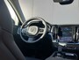 Volvo V60 T6 Plug-in hybrid AWD Ultra Dark | Trekhaak | Panoramadak | Stoel en Stuurwiel verwarming | Adaptieve Cruise Control | Harman Kardon | BLIS | LED | Head up Display |