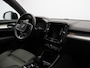 Volvo XC40 2.0 B4 Plus Dark Automaat / Trekhaak / Harman Kardon / All-Season Banden / Voorraam verwarmd