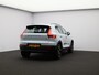 Volvo XC40 2.0 B4 Plus Dark Automaat / Trekhaak / Harman Kardon / All-Season Banden / Voorraam verwarmd