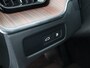 Volvo XC60 2.0 T8 PHEV AWD Plus Bright Long Range (Luchtvering / Pano / Stoelkoeling-verw. / H&K / 21'')