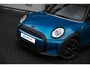 MINI Cooper Mini 1.5 136pk Classic | Achteruitrijcamera | Stoelverwarming | 17" | Parkeerhulp Achter
